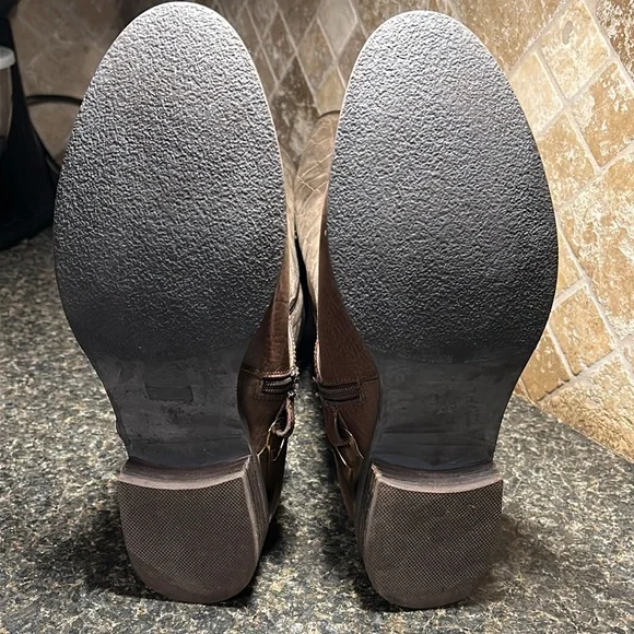 Azura Tall Boots - Picture 7 of 12